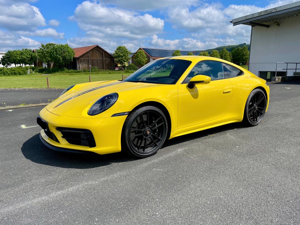 Porsche 992 Carrera 4 GTS *HANDSCHALTER*LIFT*NEUZUSTAND*