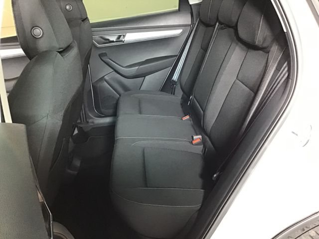 Fahrzeugabbildung Skoda Karoq Selection 1.5 TSI DSG/ACC/SmartLink/LED