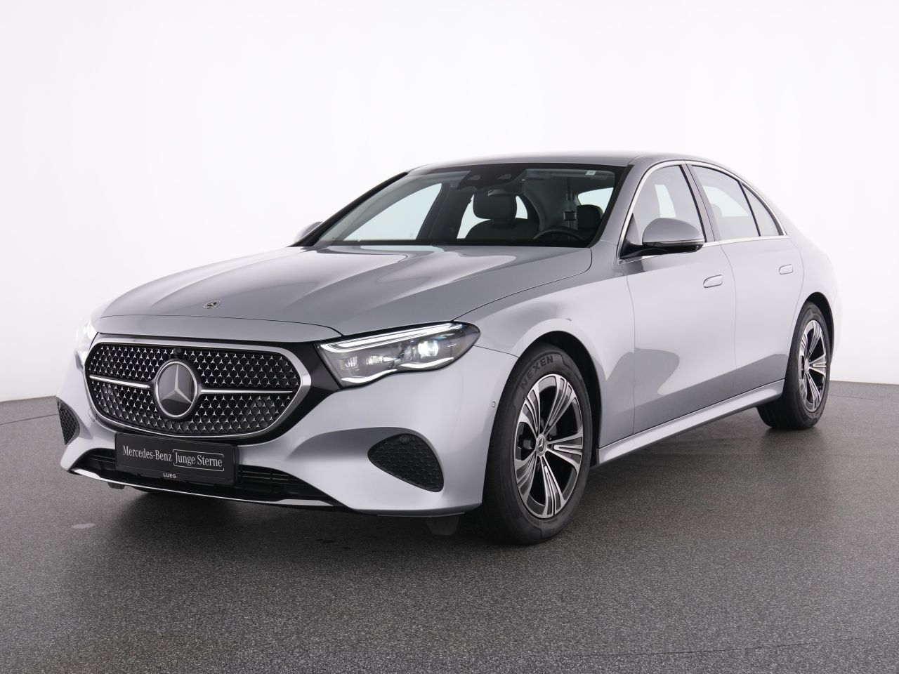 Mercedes-Benz E 200 d Avantgarde+DLIGHT+Distr+Mem+AHK+KeyG+360 imagem 2