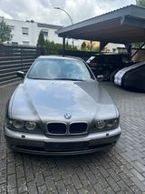 BMW 525i *Sitzheizung*Tempomat*Scheckheft* - BMW 525 aus 2002
