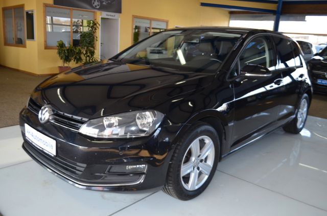 Volkswagen Golf VII Lim. Highline BMT NAVI / 1.HAND / PDC