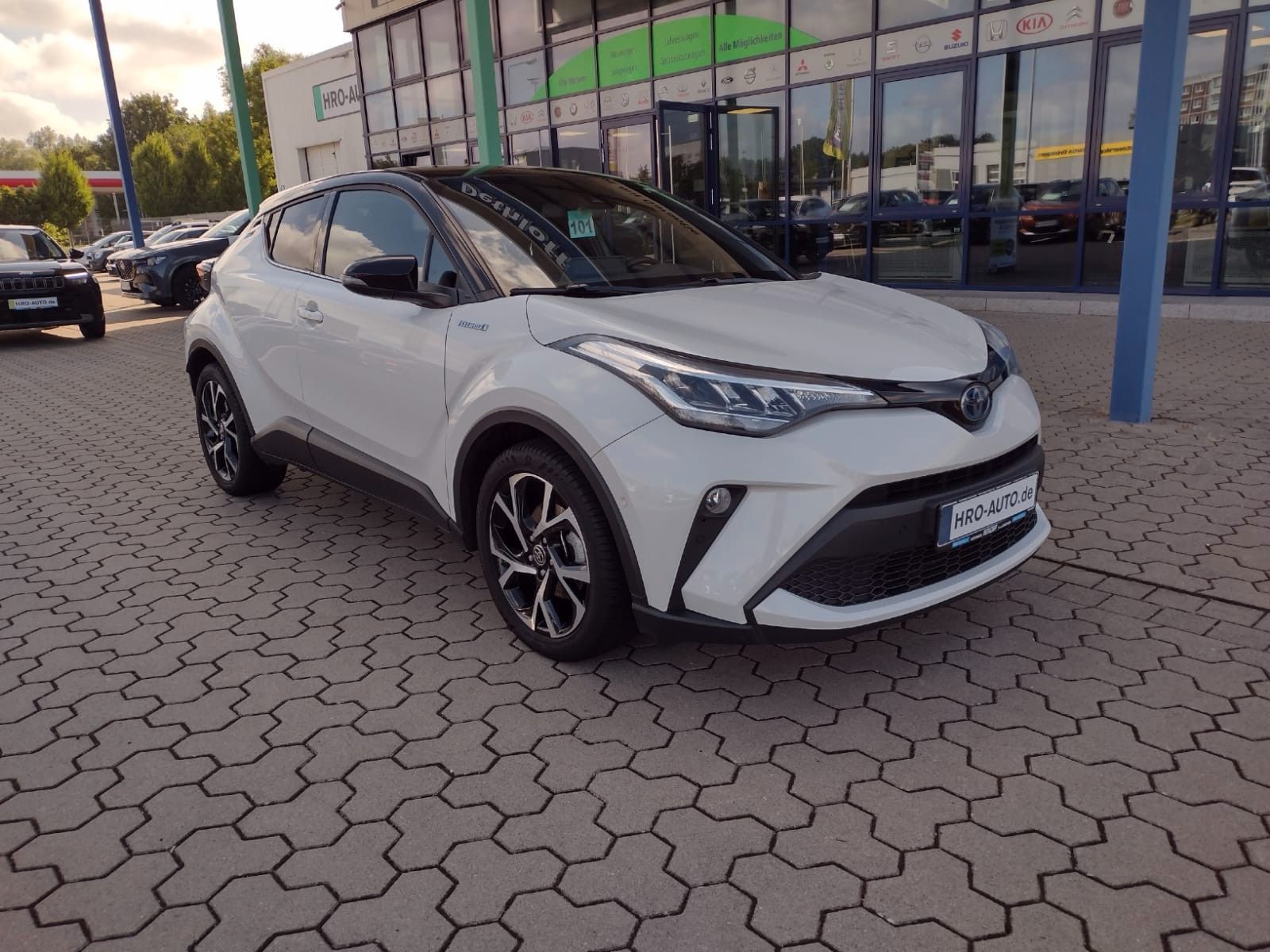 Toyota C-HR (10/2021, Hybrid (Benzin/Elektro))