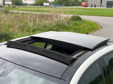 Mercedes E 200 - 11