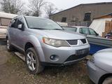 Mitsubishi Outlander 2.0 DI-D Intense - Mitsubishi Outlander in Frankfurt (Main)