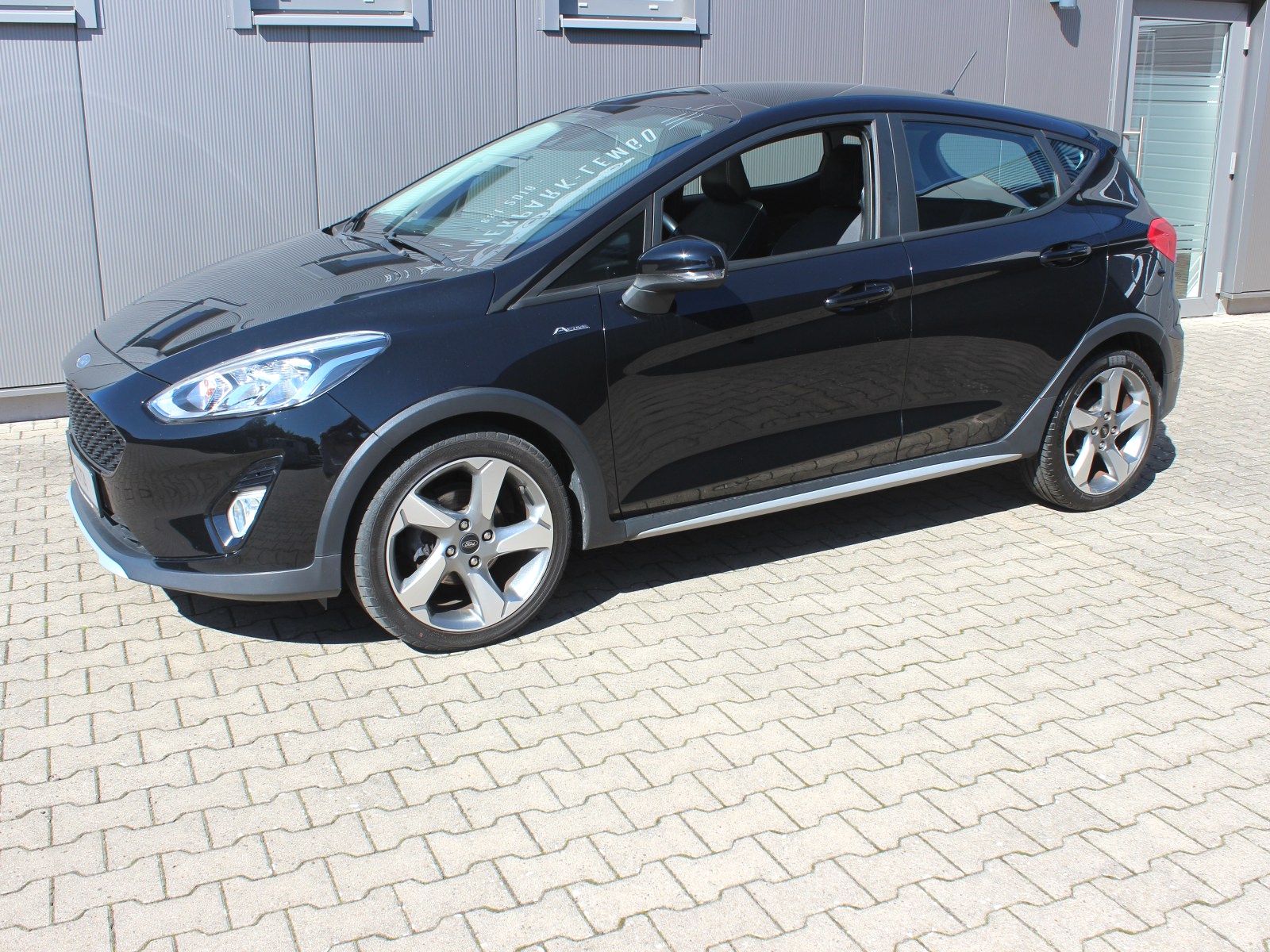 Fahrzeugabbildung Ford Fiesta Active 1,0 EcoBoost Start/Stopp