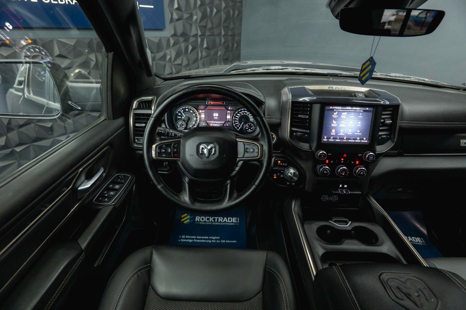 Fahrzeugabbildung Dodge RAM 5.7 V8 HEMI 4x4 REBEL OFFROAD Night AxleLock