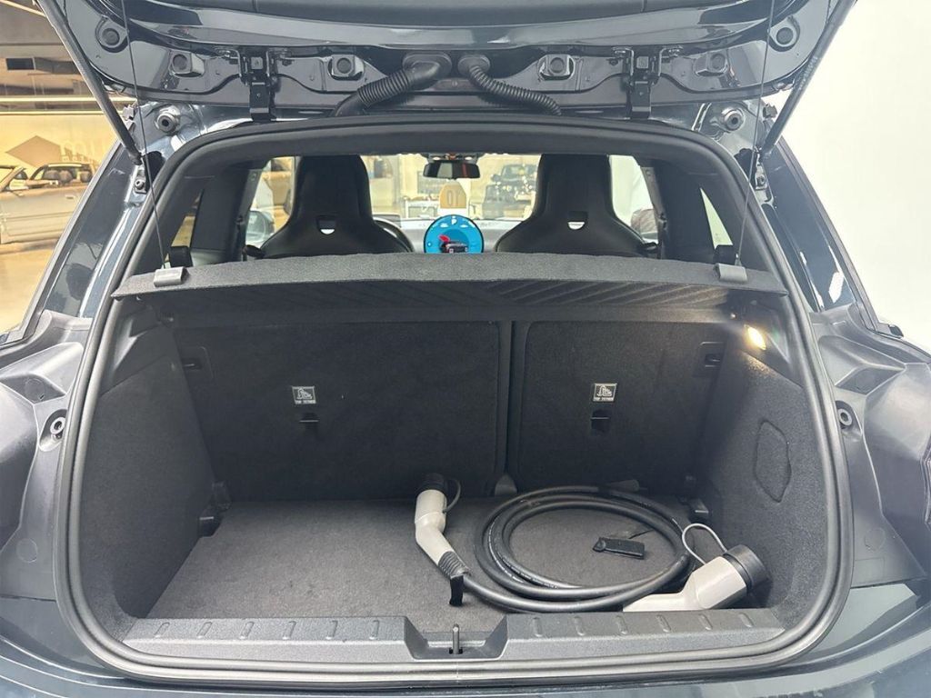 Fahrzeugbild 11