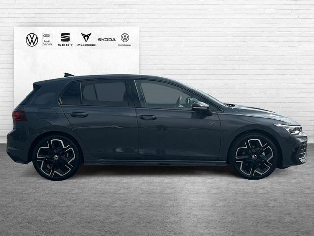 Fahrzeugabbildung Volkswagen Golf R-Line 1.5 eTSI 150 PS DSG NAVI LED RFK