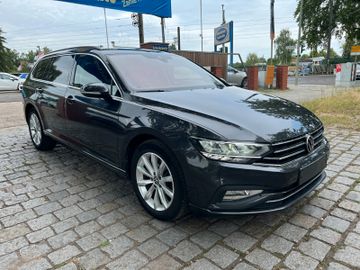 Volkswagen Passat Variant - 4