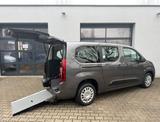 Opel Combo Behindertengerecht Rollstuhlrampe 5+1 - Opel Combo B mit Benzin-Antrieb