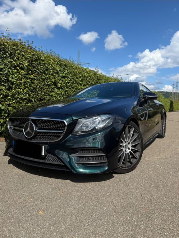 Image of Mercedes-Benz E 300