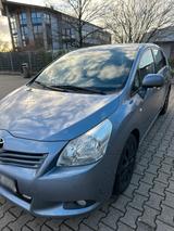 Toyota verso 1.8 - Toyota Verso in Düsseldorf