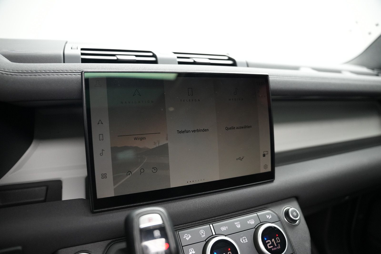 Fahrzeugabbildung Land Rover Defender 110 SE*Panorama*Meridian*360°KAM*Memory
