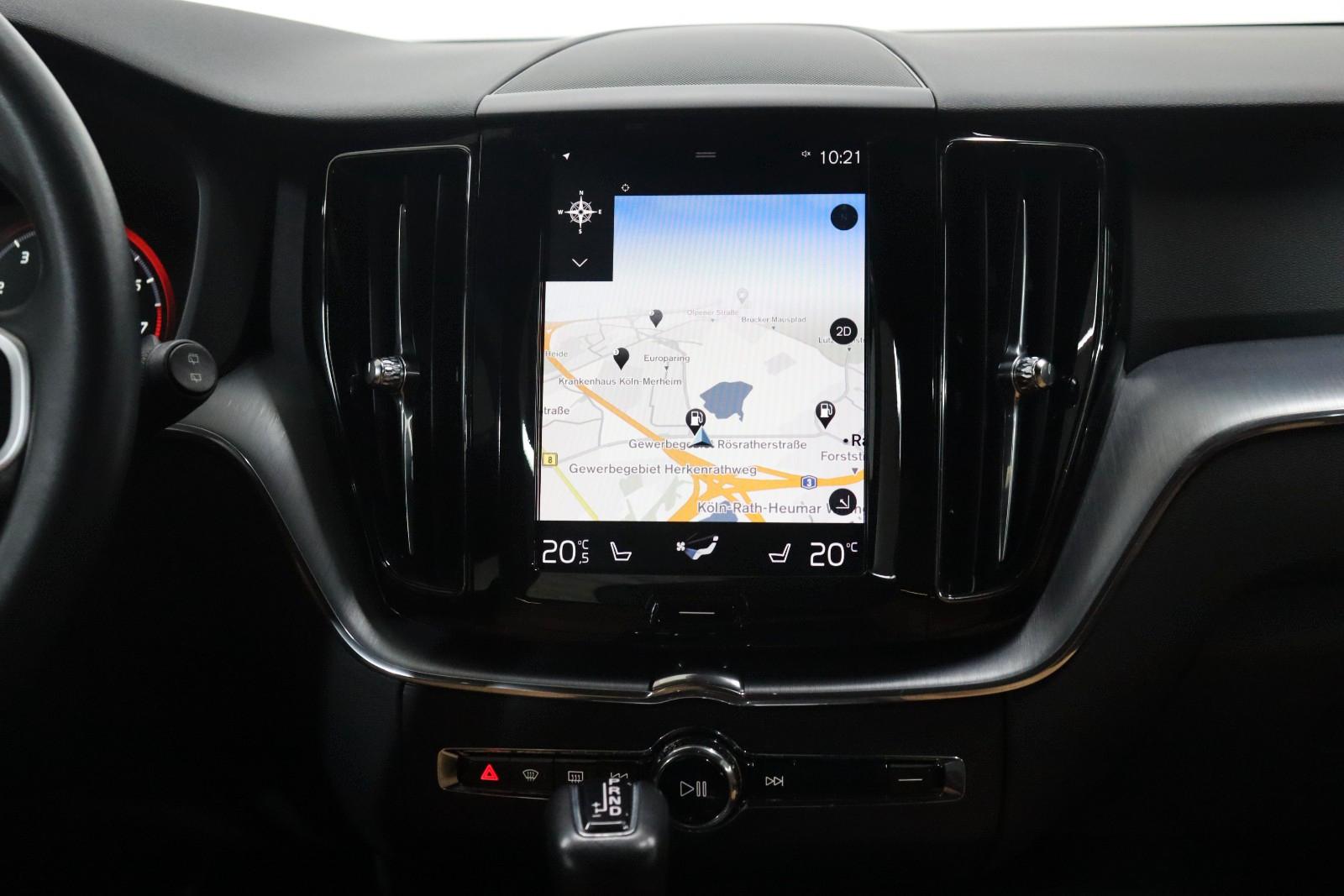 Volvo XC60 Momentum AWD*360°KAMERA*LEDER*NAVI*LED