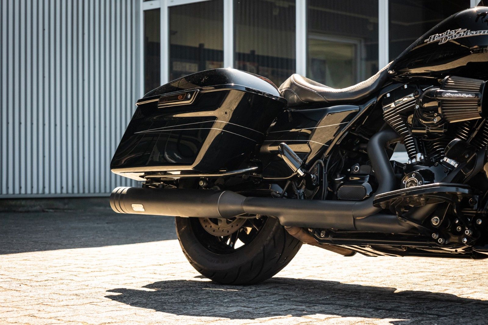 Fahrzeugabbildung Harley-Davidson FLHXS Street Glide - Jekill&Hyde -Wilbers