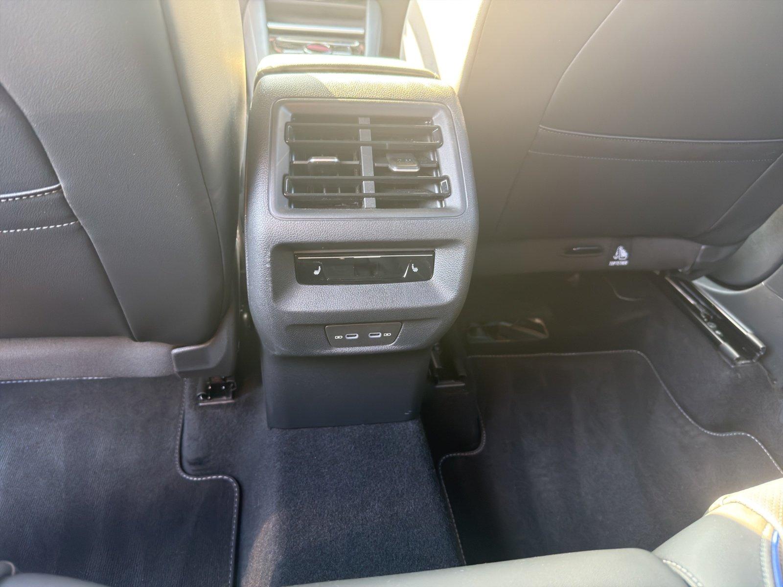 Volkswagen Tiguan 2.0 TSI DSG 4MOTION R-Line | PANO | AHK |