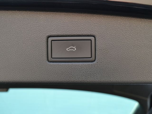 Tiguan 1.5 TSI DSG Elegance SPORT-PAKET/AHK/IQ.D