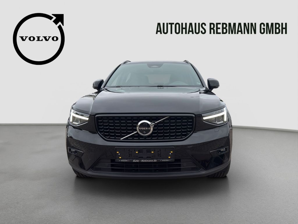 2023 Volvo XC40