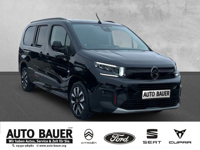 Citroën Berlingo XL Diesel 130 Max XTR - mit KI generiert/bearbeitet