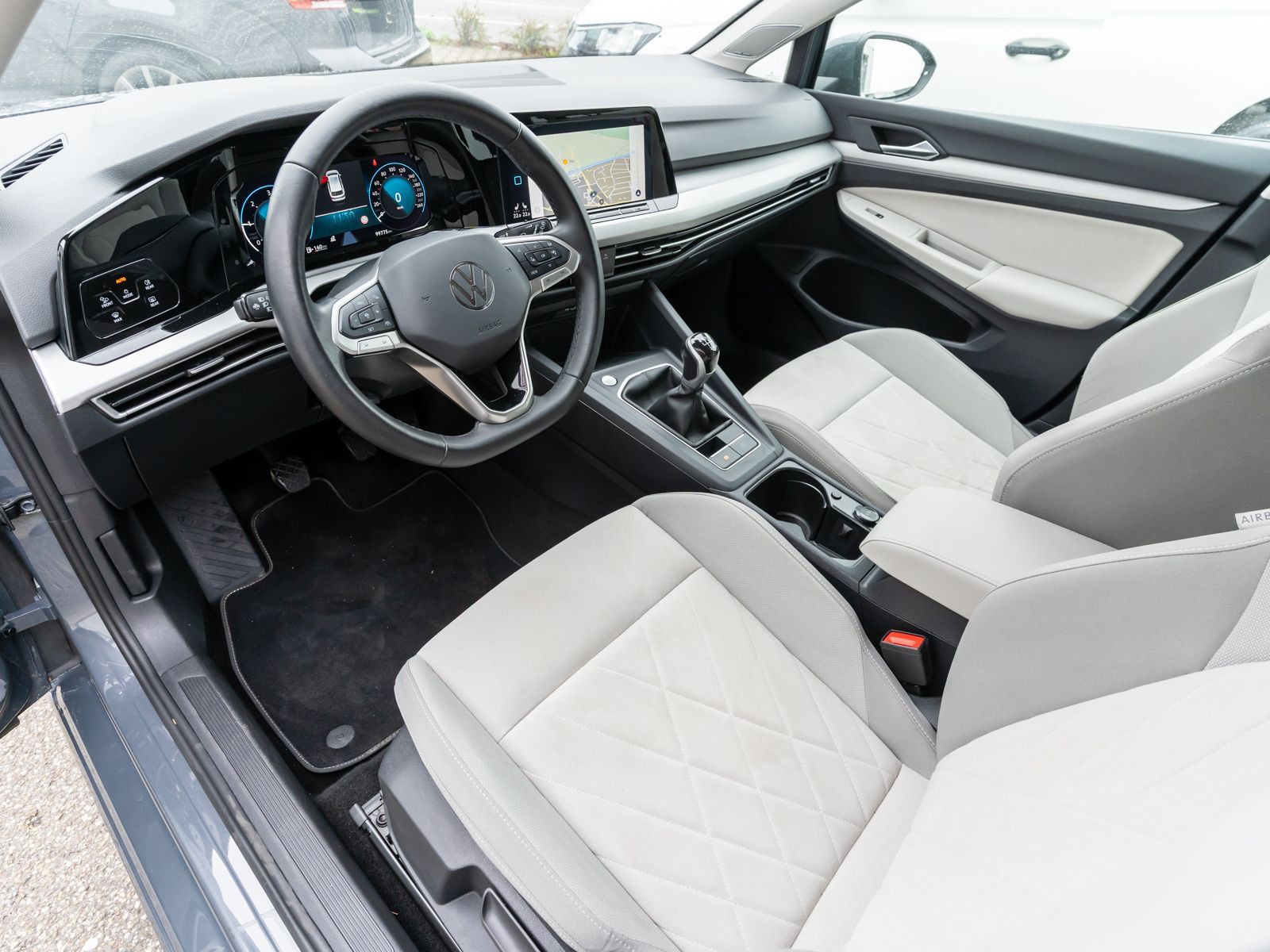 Volkswagen Golf - Bild 12