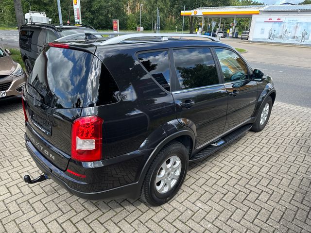 Ssangyong REXTON Rexton RX 220exdi +4WD+Auto+Leder+7 Sitze