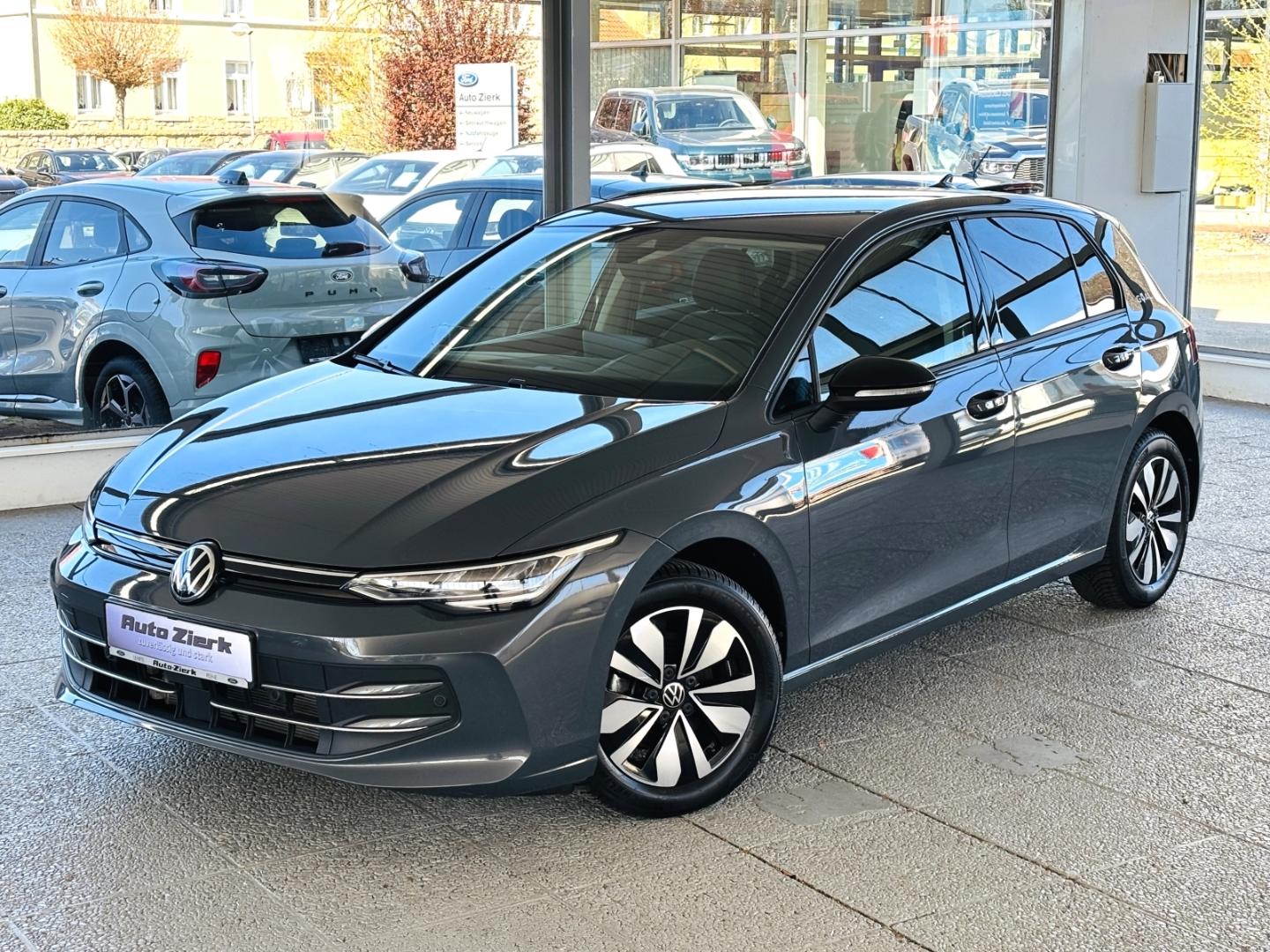 Volkswagen Golf VIII 1.5 TSI Goal ACC LED PDC SHZ GJR