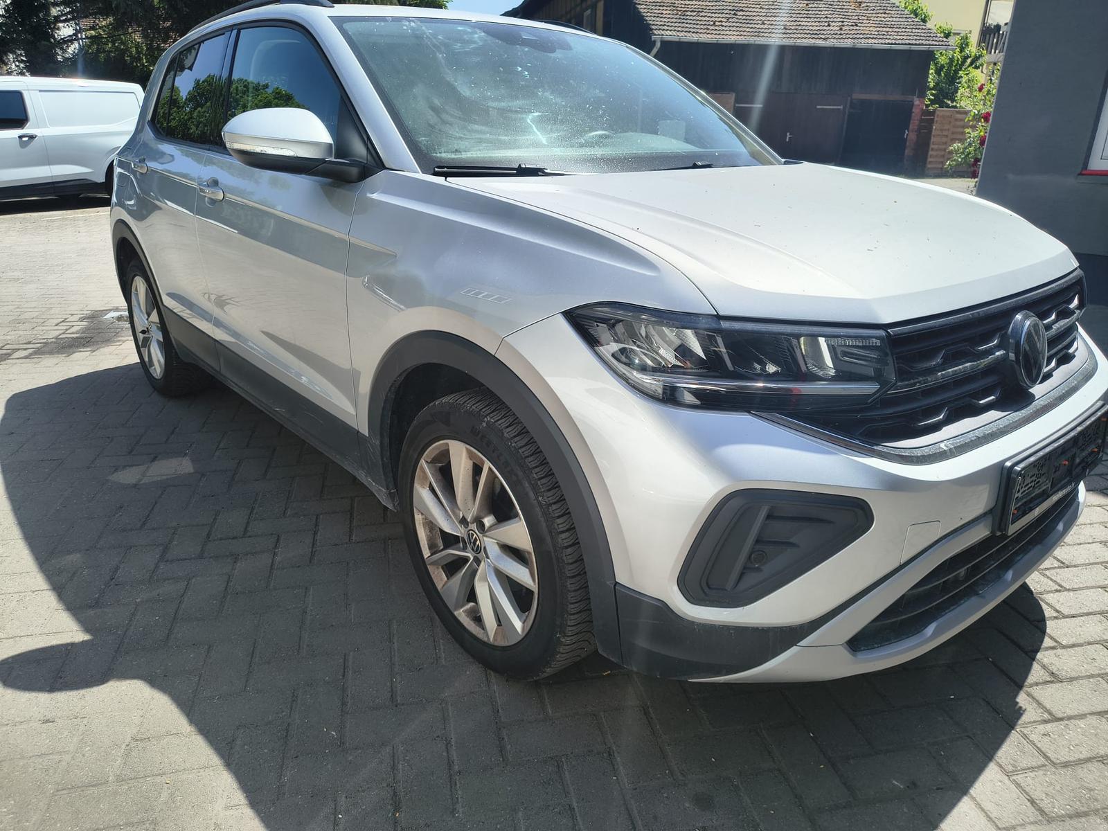 Volkswagen T-Cross 1.0 TSI DSG Life LED+KAM+ACC+CARPL+SHZ+
