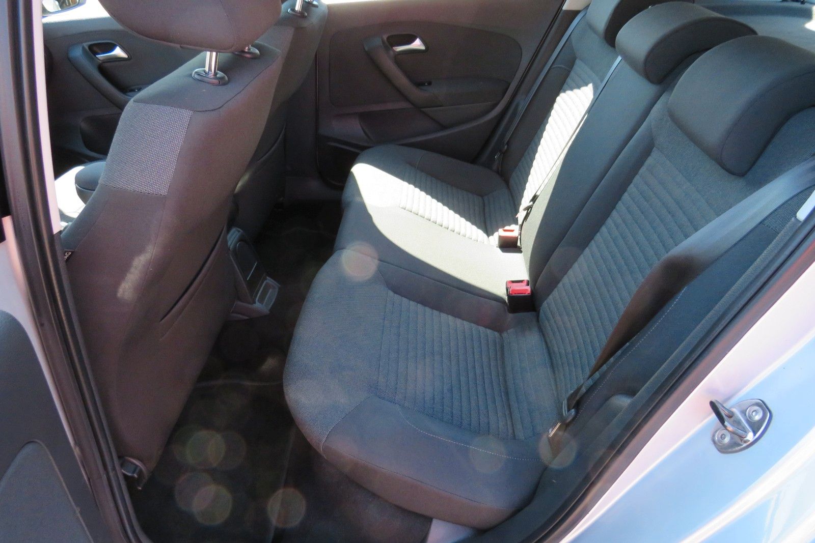Fahrzeugabbildung Volkswagen Polo V Comfortline KLIMA RADIO SCHECKHEFT