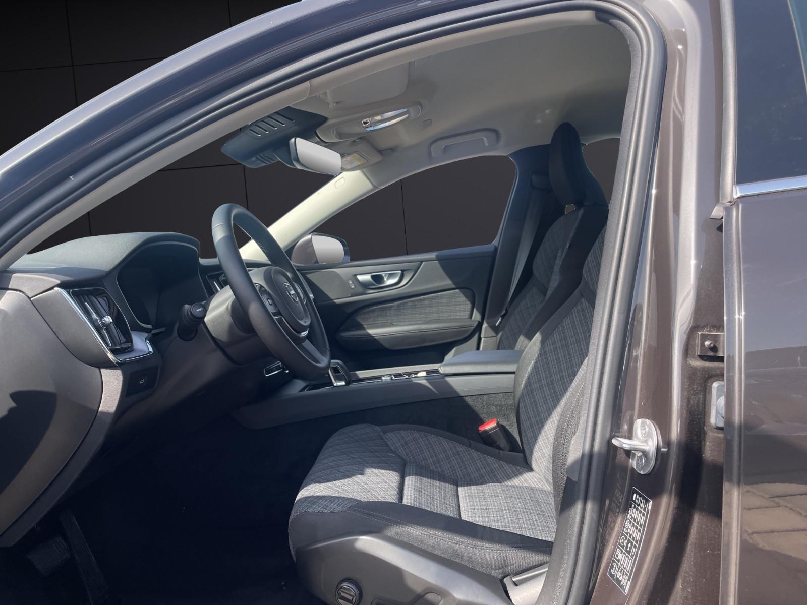 Volvo S60 Lim. Plus Dark LED*CAM*Navi*Shzg, миниатюра 9