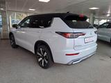 Mitsubishi Outlander 2.4 PHEV 100 kW S-AWC Top Luxury - Mitsubishi Outlander mit Panoramadach