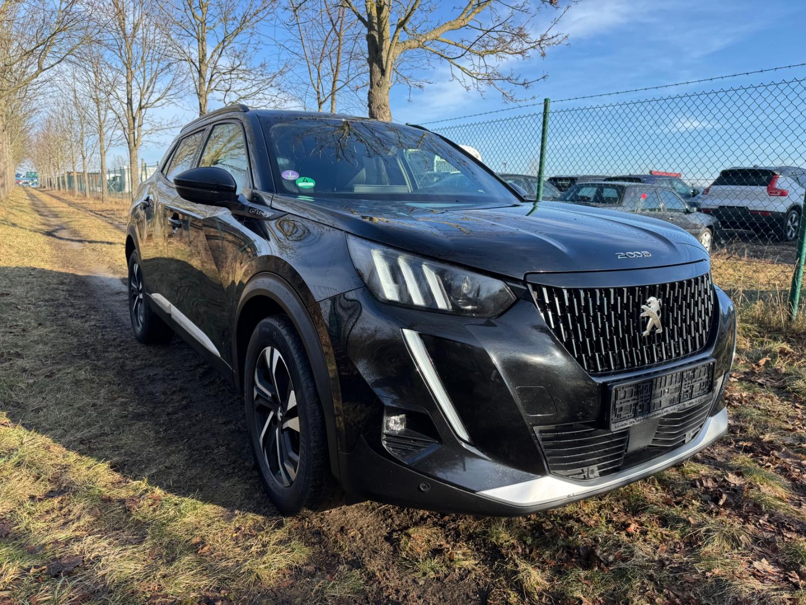 Peugeot 2008 GT line  Panorama/360 Kamera/TÜV Bis 04.26