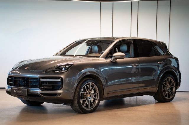 PORSCHE Cayenne Turbo
