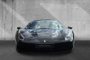 صورة 8 لـ 2017 Ferrari 488 GTB