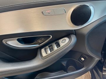 Mercedes-Benz C 200 CGI *LED*NAVI*PDC*LEDER*AMG*