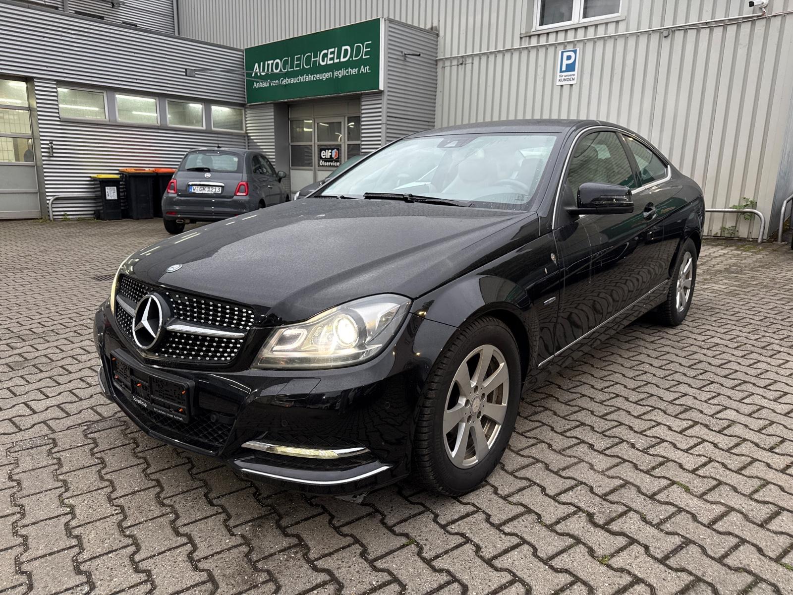 Mercedes-Benz C180 Coupé*Leder*Xenon*PDC*Sitzheizung*Navi*