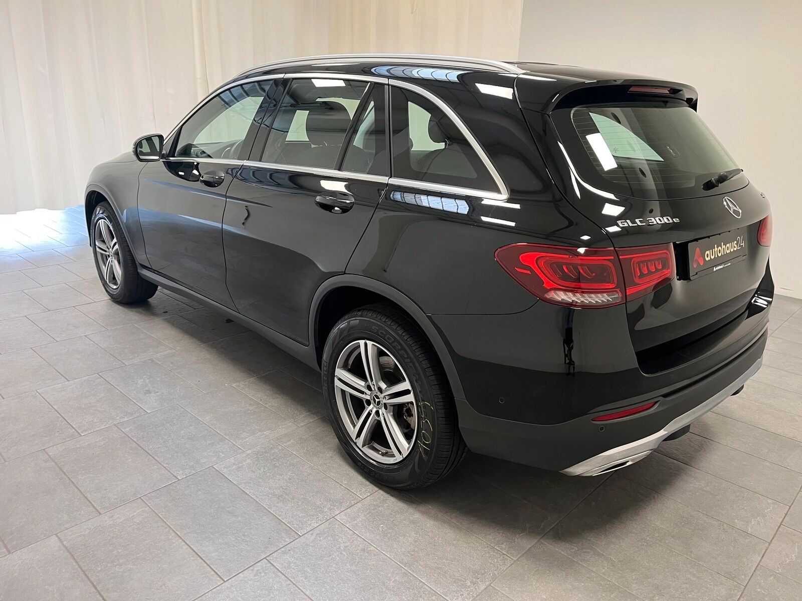 Mercedes-Benz GLC 300 e 4Matic AHK Navi CAM Sitzhzg foto 4