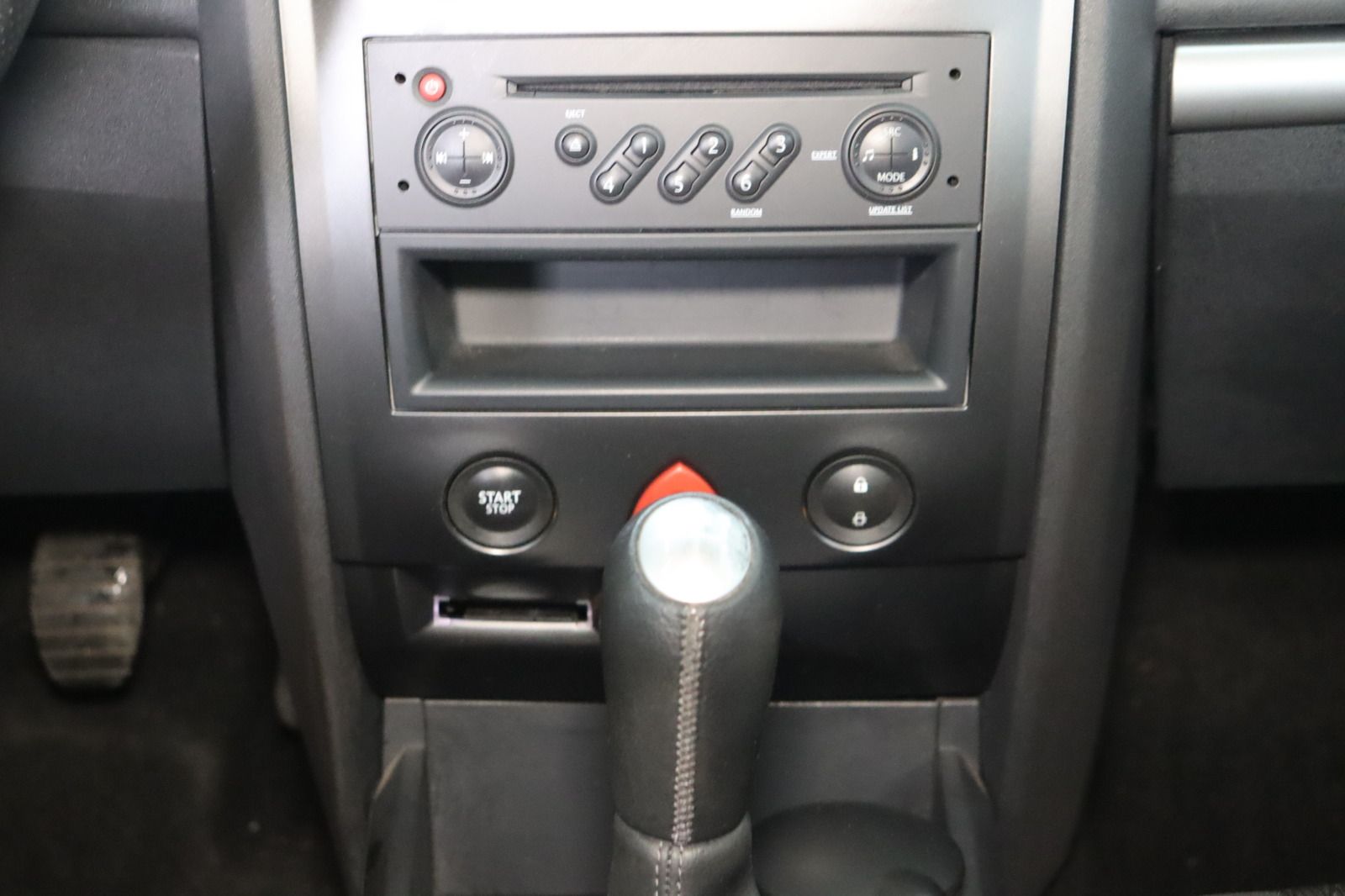 Fahrzeugabbildung Renault Megane 1.6 16V Dynamique HU/AU 09.27