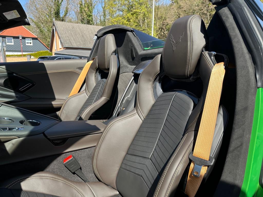 Corvette C8 Stingray Convertible 6.2L 3LT New Interior 26