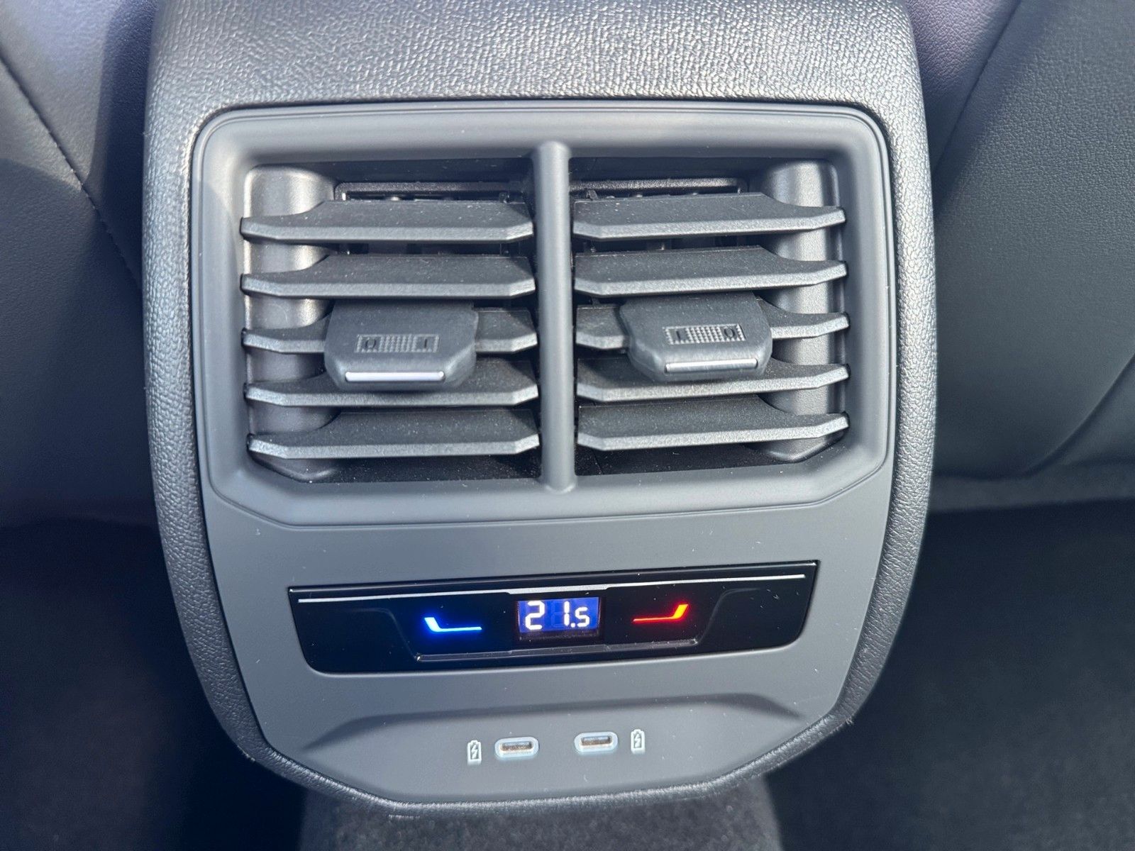 Fahrzeugabbildung CUPRA Formentor 1.5 TSI