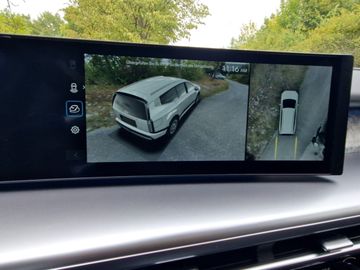 Hyundai IONIQ 9 UNIQ 4WD (307 PS)) 6-Sitzer Allrad