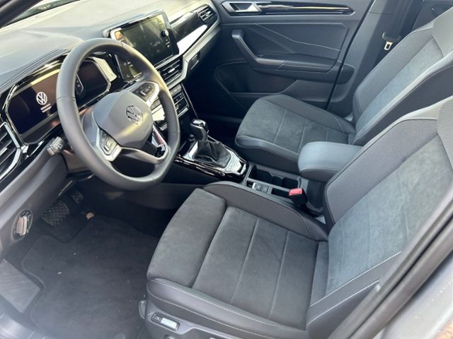 Fahrzeugabbildung Volkswagen T-Roc 2,0 TDI DSG BLACK STYLE KAMERA IQ DRIVE AH