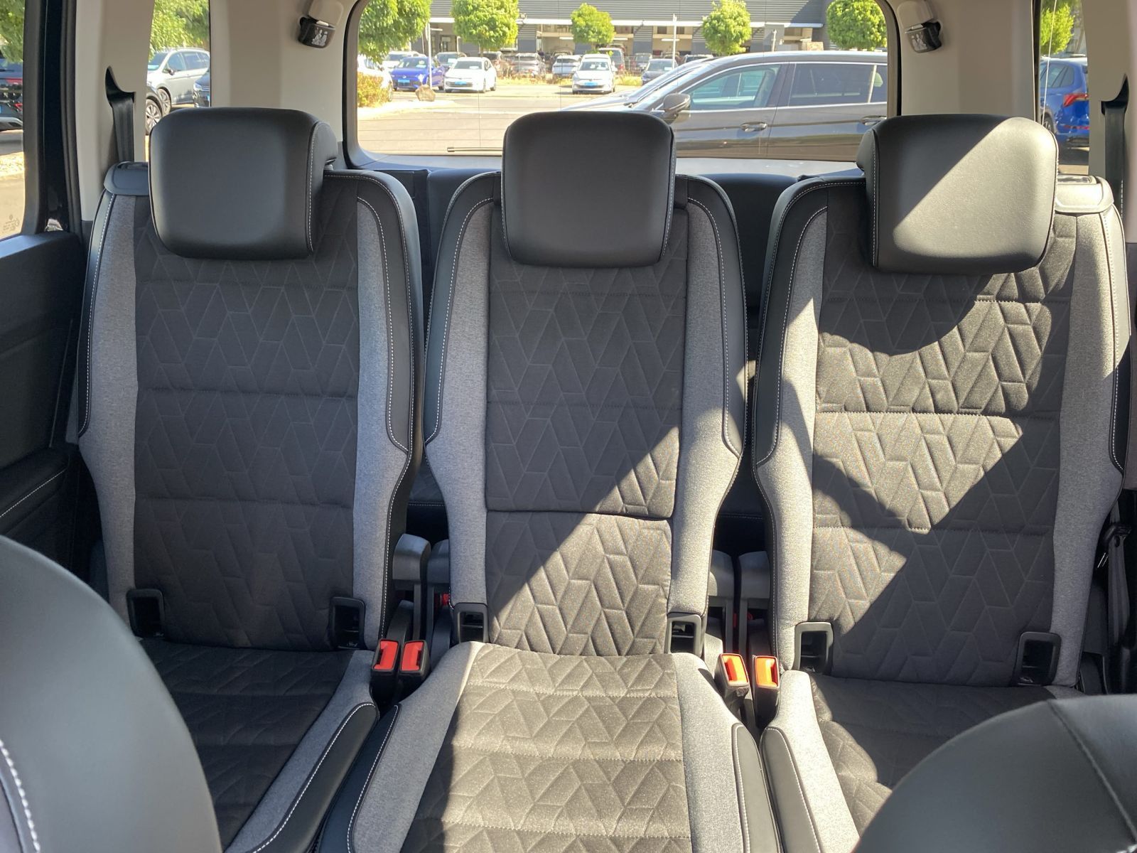 Volkswagen Touran - Bild 10