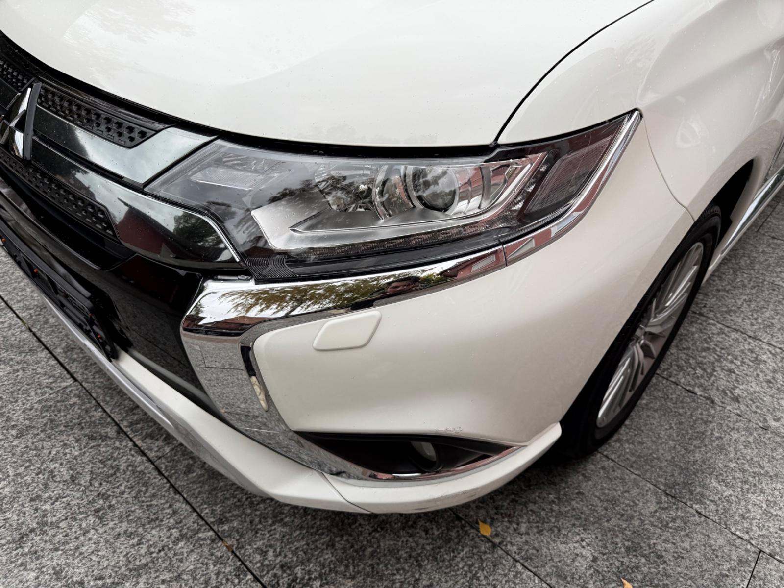 Mitsubishi Outlander 2.4 PHEV 4WD Spirit *Leder*Navi*Kamera
