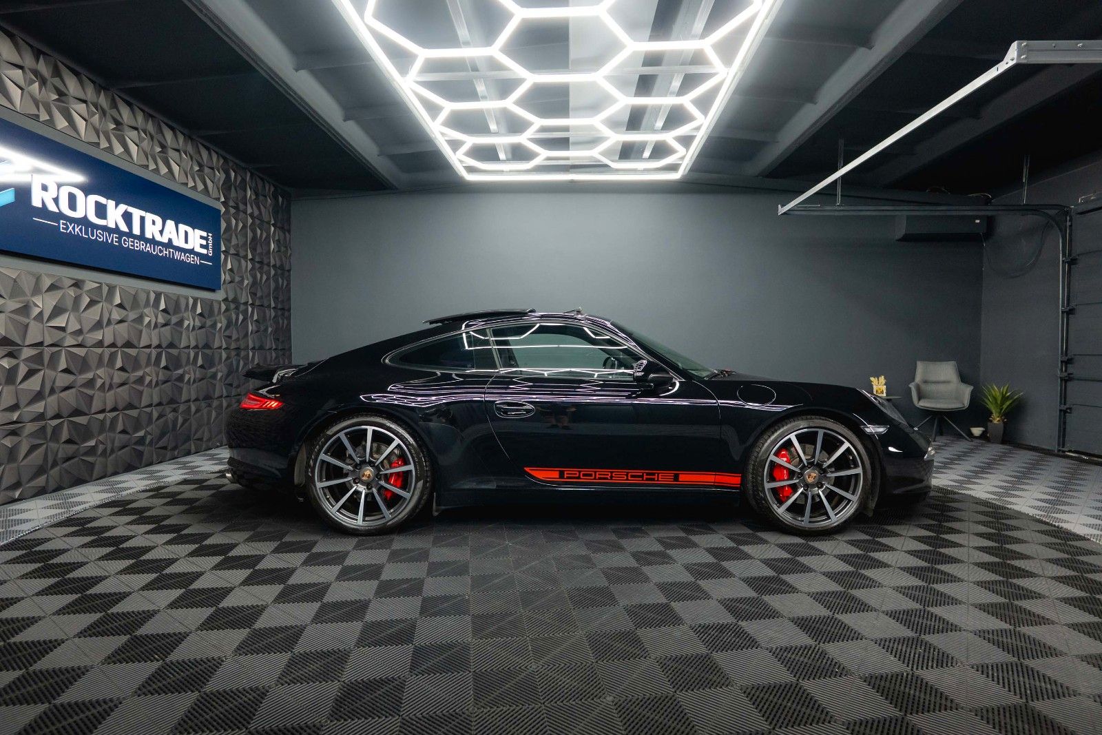 Fahrzeugabbildung Porsche 991 911 Carrera S Black Design Chrono *Pano*LED*
