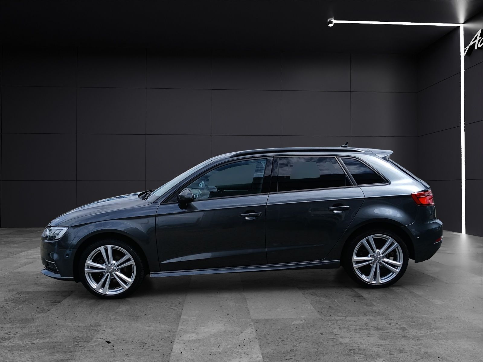 Fahrzeugabbildung Audi A3 Sportback 40 e-tron sport Matrix Navi ACC RFK