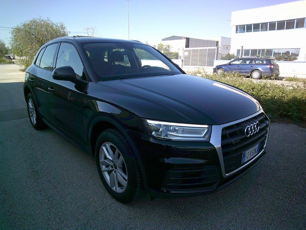 Audi Q5 35 TDI quattro S tronic imagem 3