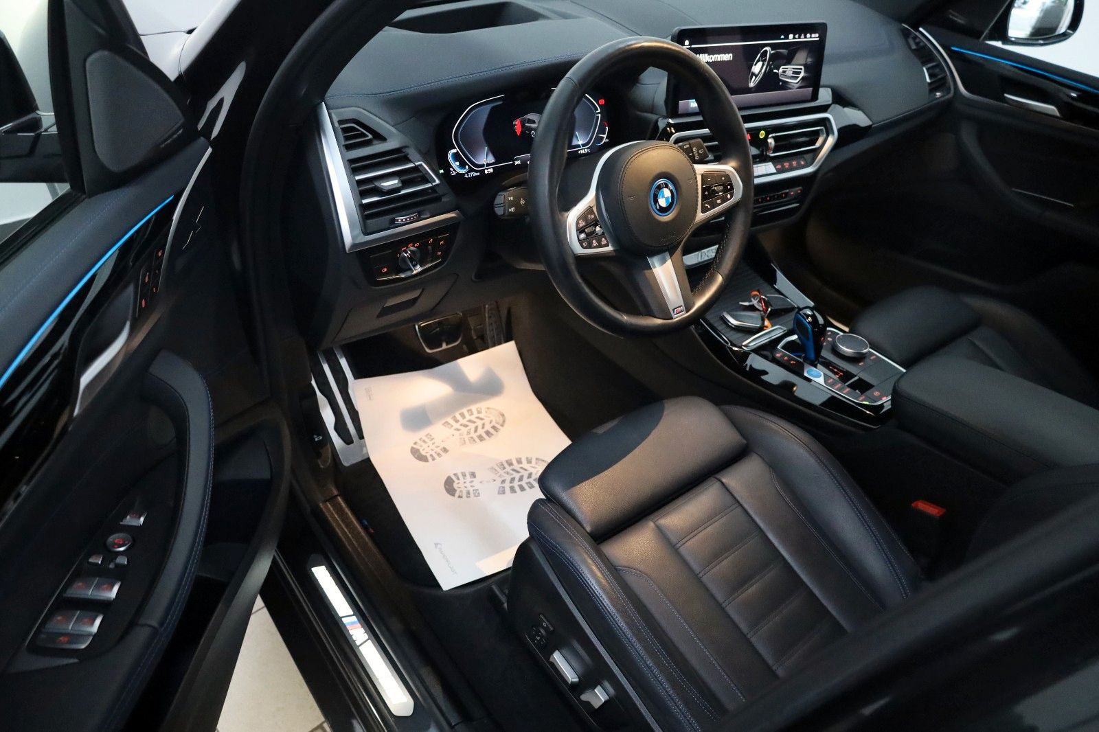 Fahrzeugabbildung BMW iX3 Impressive M sport,360Kamer,Panorama,ACC,HUD