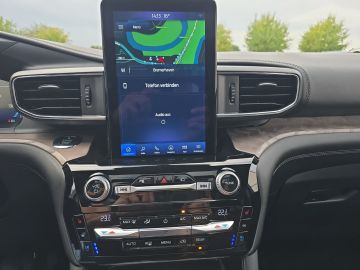 Bild 12 Ford Explorer Platinum PHEV 4x4 3.0 El. Panodach Navi