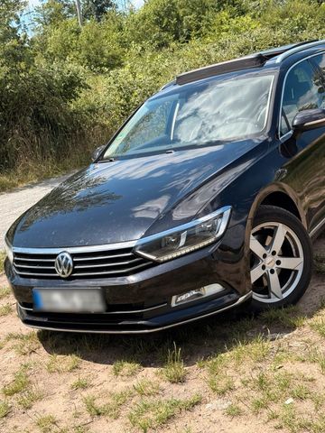VW Volkswagen Passat Variant  Gepflegter Kom...