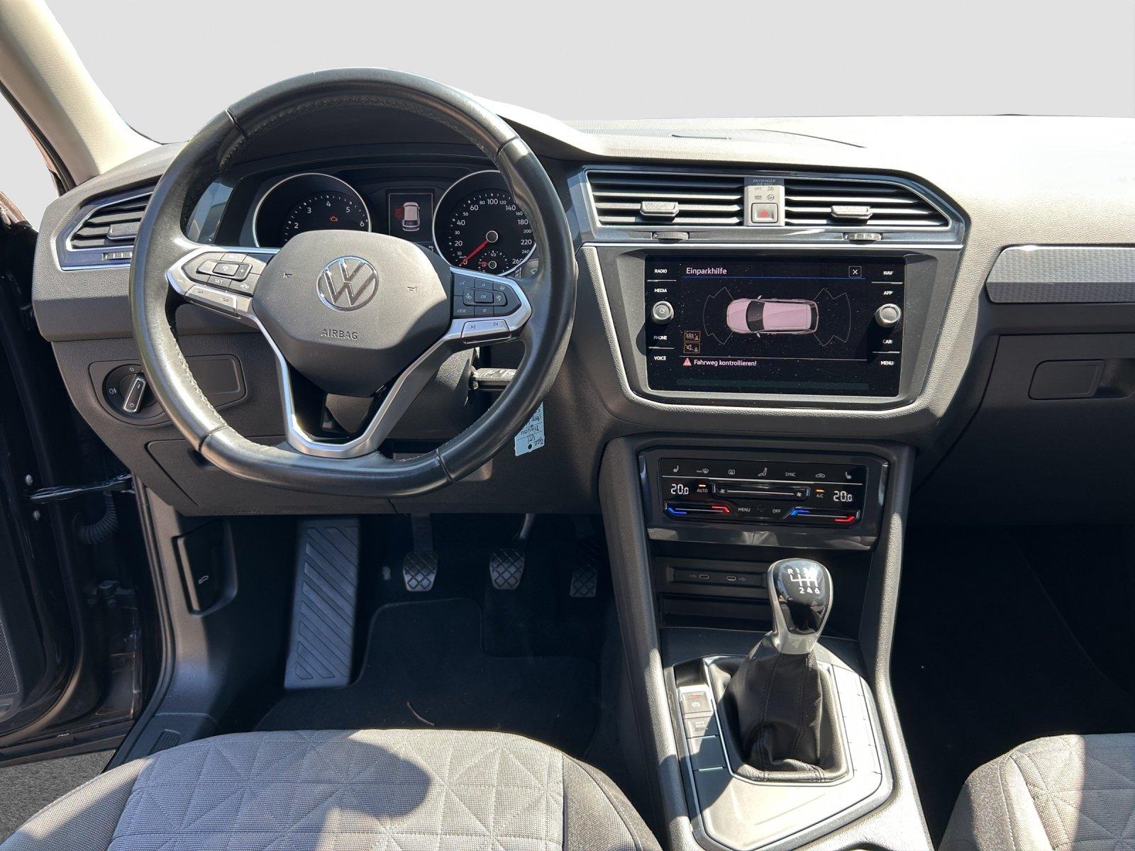 Volkswagen Tiguan 1.5 TSI Life NAVI ACC LED APP SITZHEIZUNG